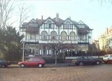 nr. 32 rechts van de afbeelding